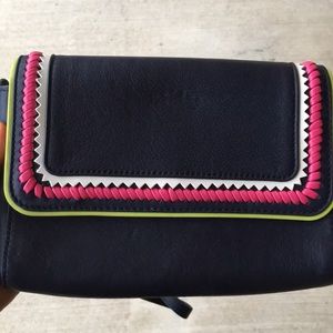 Bcbg harper leather whipstitch crossover bag